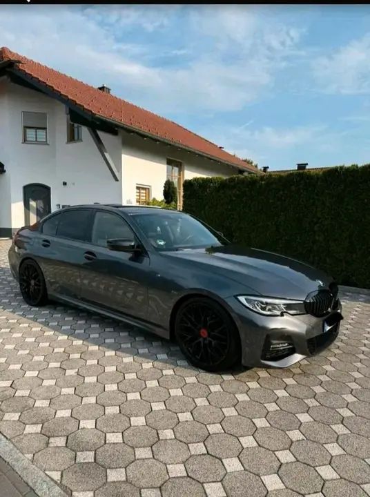 BMW 320I