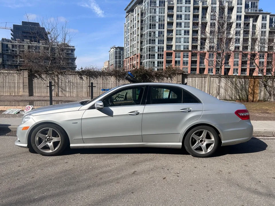 Mercedes-Benz E350 2011 photo 2