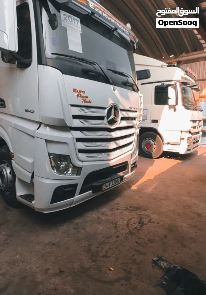 Mercedes-Benz Actros 2017 photo 2