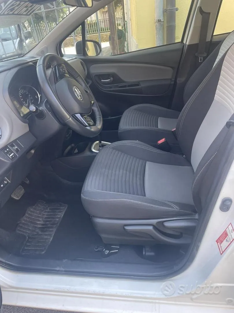 Toyota Yaris 2018 photo 5
