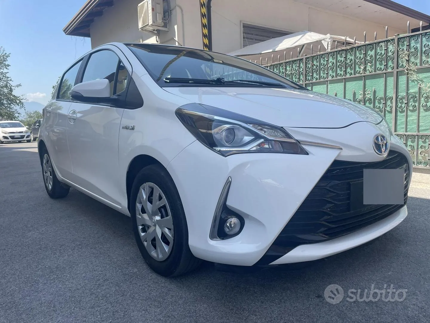 Toyota Yaris 2018 photo 2