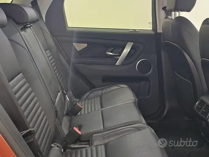 Land Rover Discovery Sport 2020 photo 5