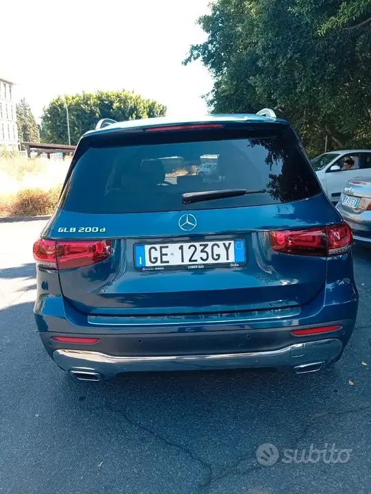 Mercedes-Benz Glb