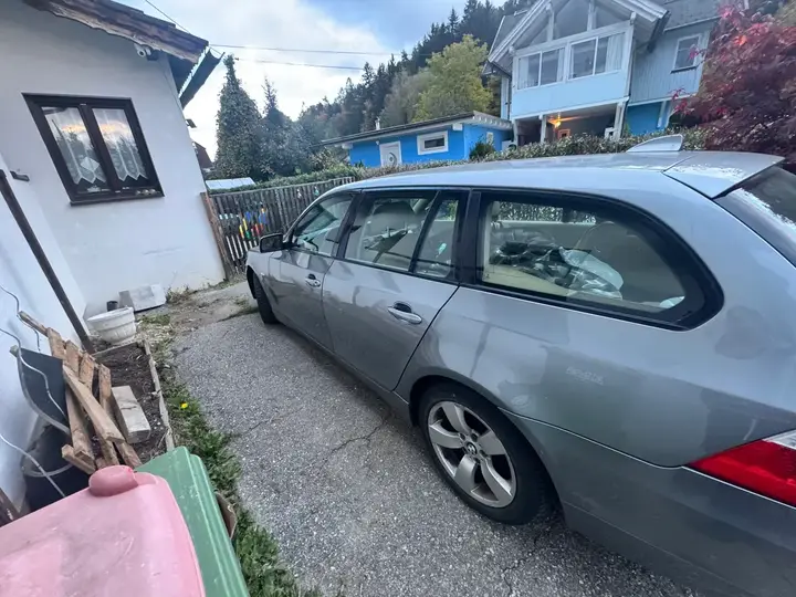 BMW 5 Series 2006 photo 2