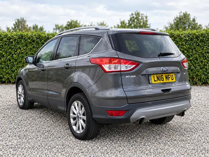 Ford Kuga 2016 photo 3