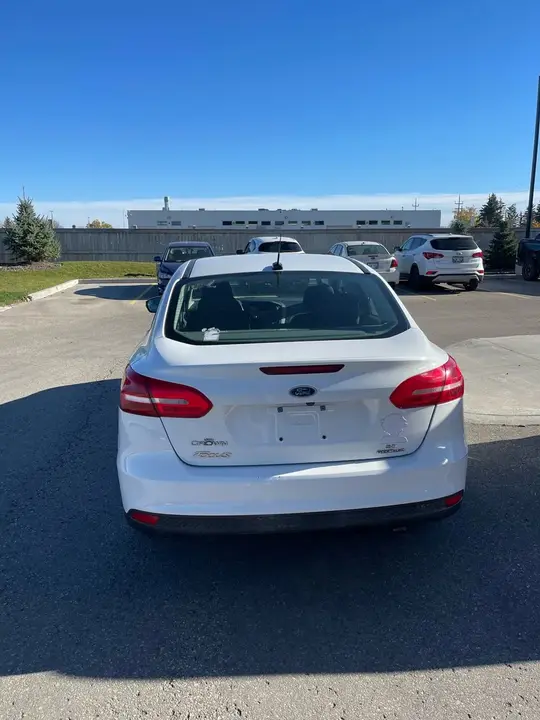 Ford Focus 2015 photo 2