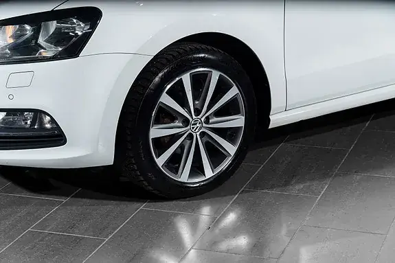 Volkswagen Polo 2015 photo 3