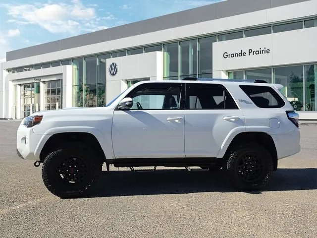 Toyota 4Runner 2018 photo 2