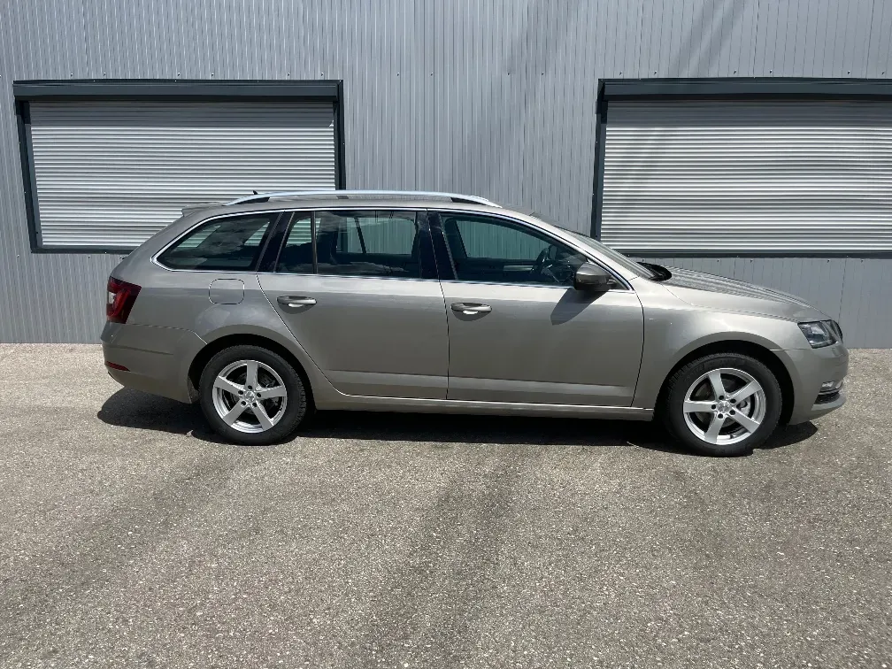 Skoda Octavia 2018 photo 2