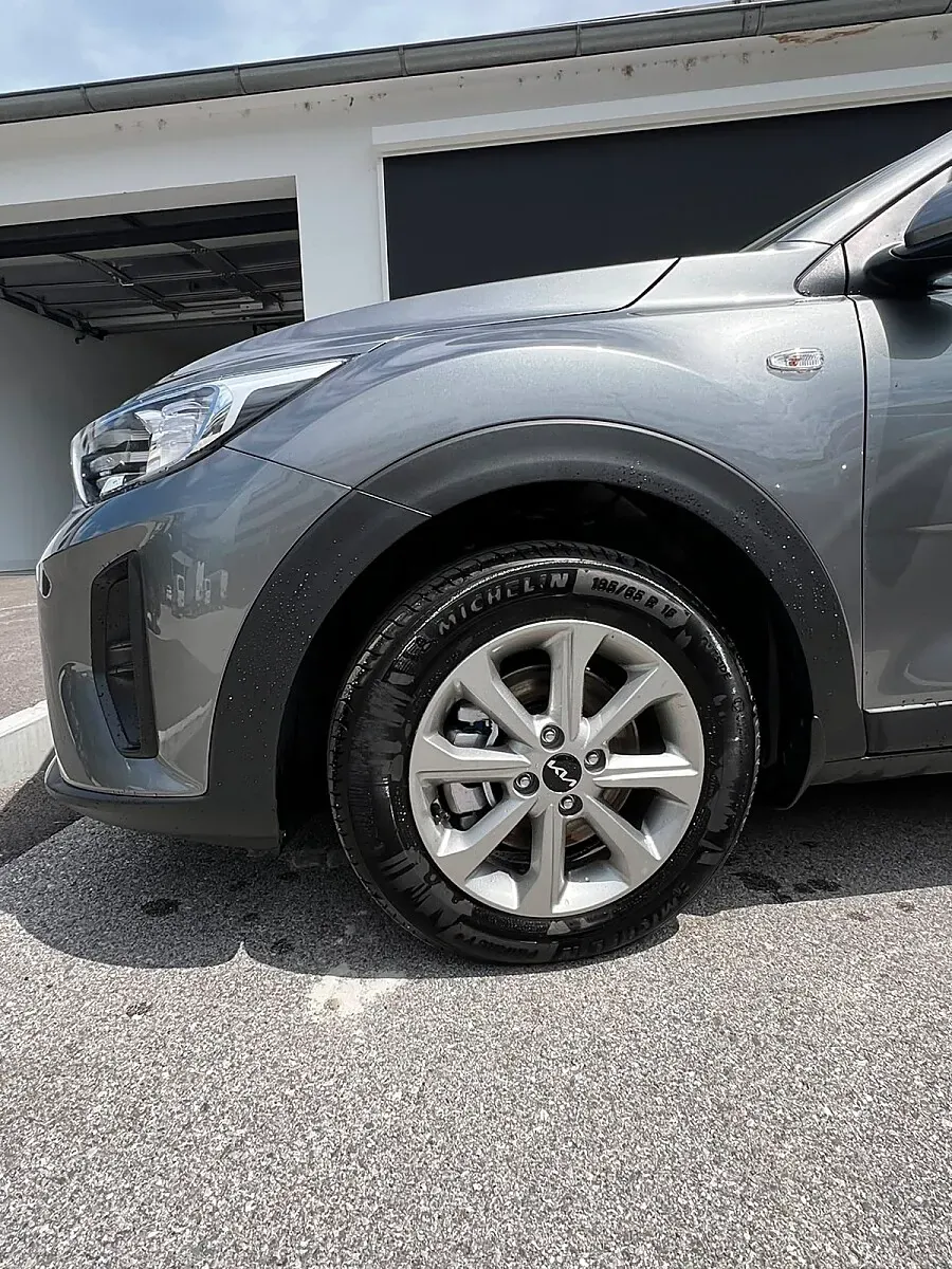 Kia Stonic 2025 photo 3