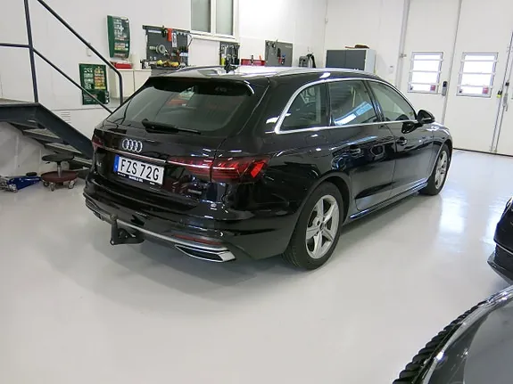 Audi A4 2023 photo 4