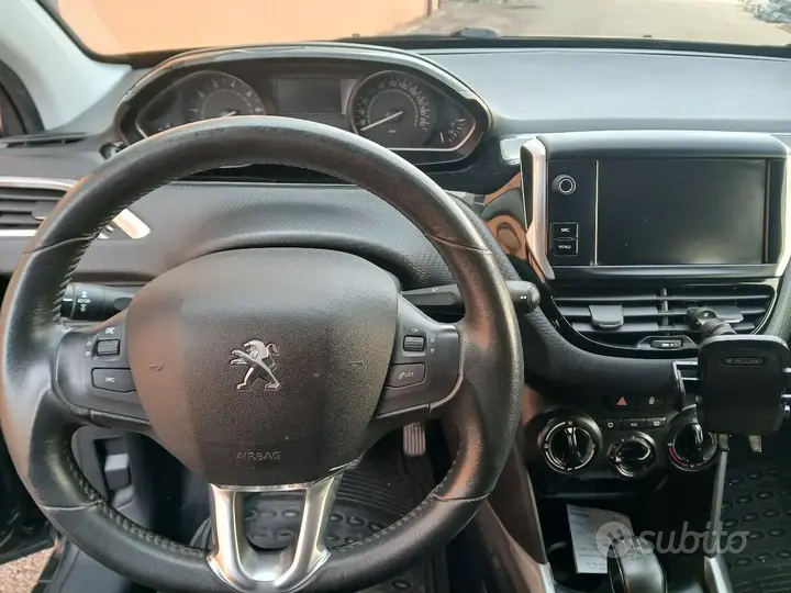 Peugeot 2008 2019 photo 4