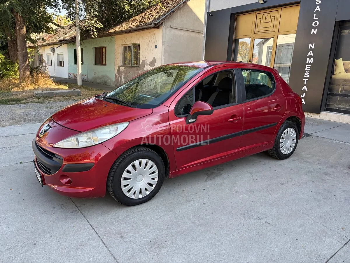 Peugeot 207 2007 photo 2
