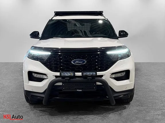 Ford Explorer 2021 photo 2