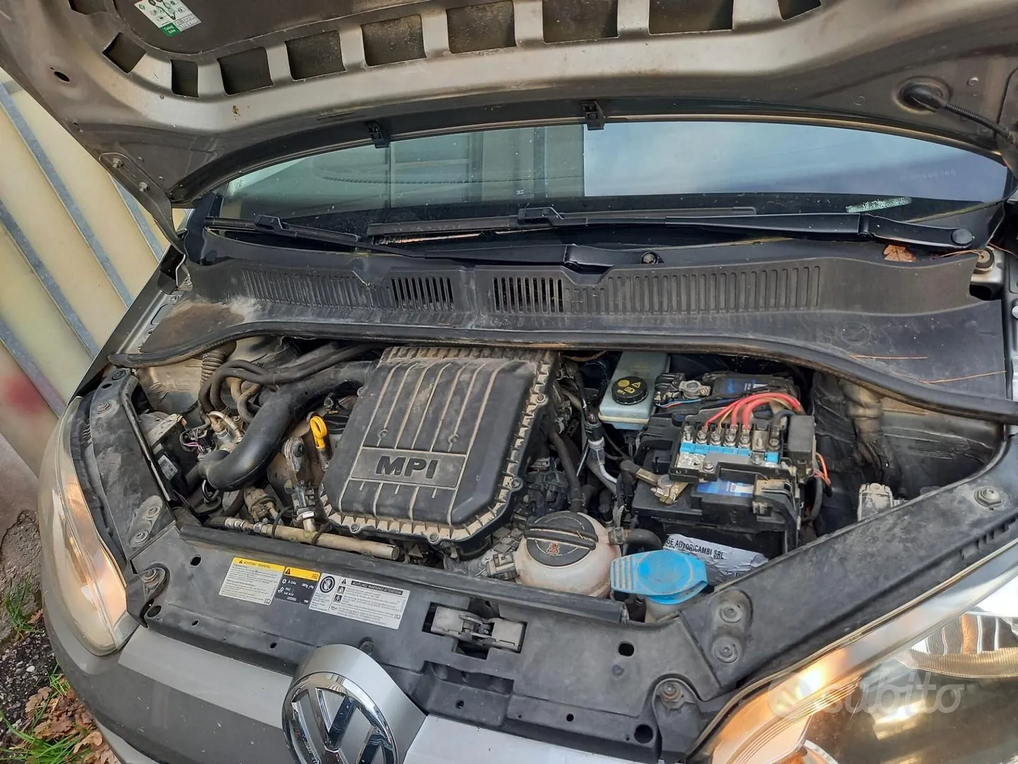 Volkswagen Up 2015 photo 3