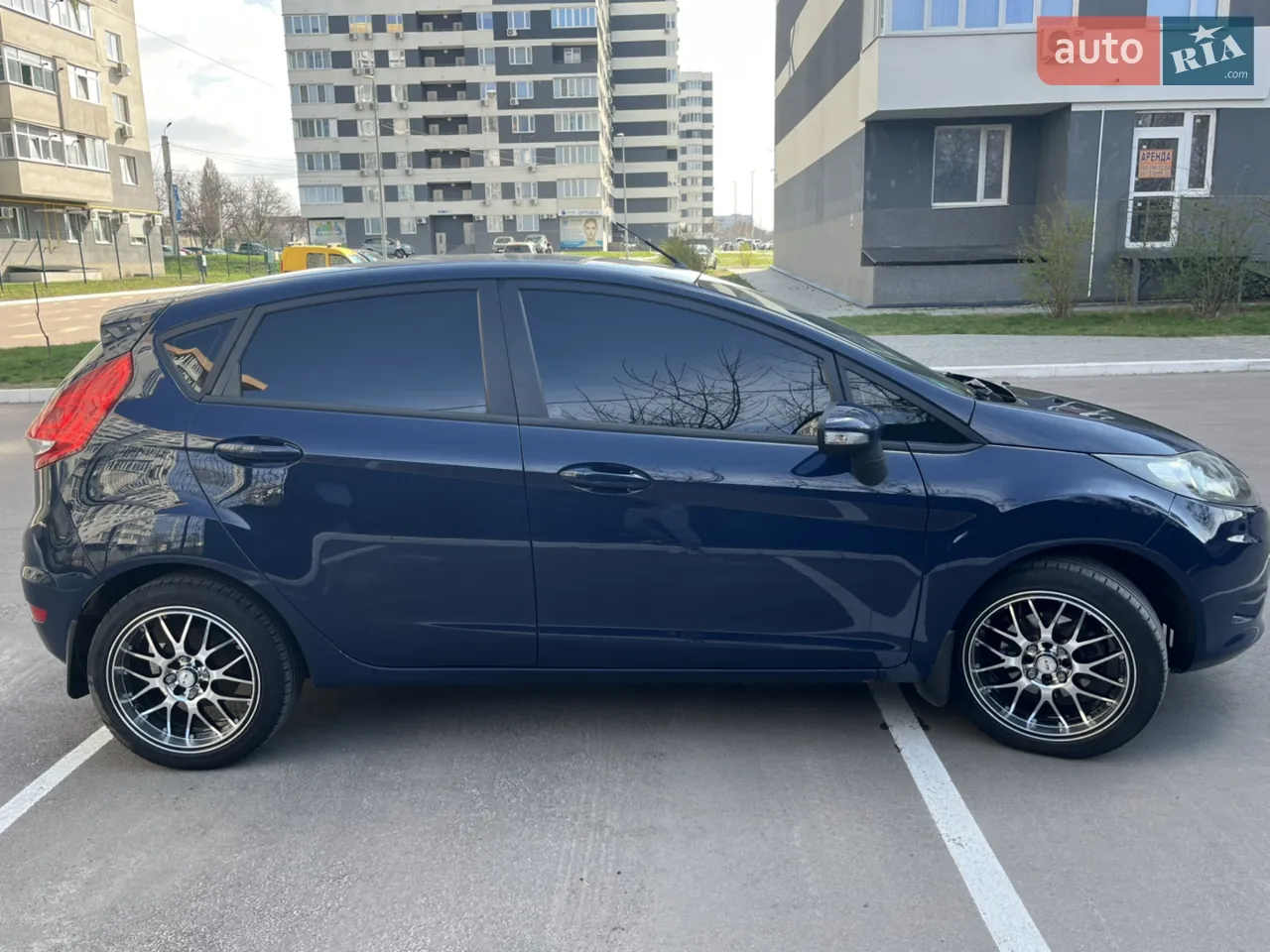 Ford Fiesta 2009 photo 3