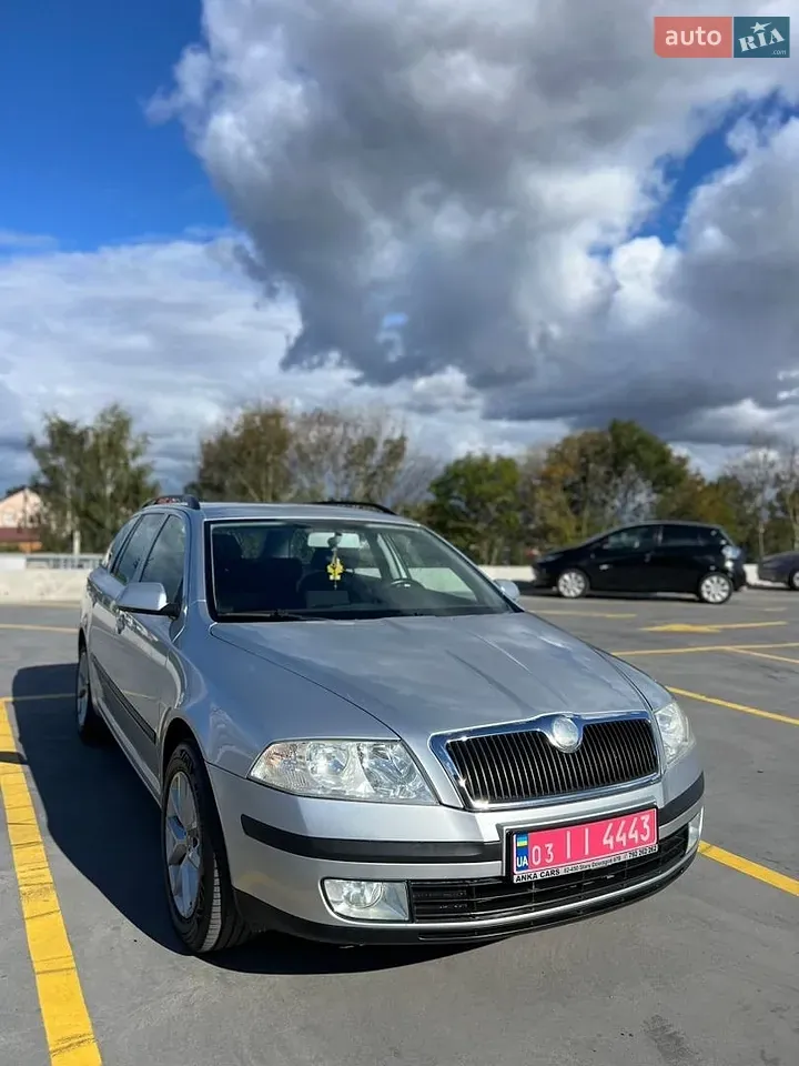 Skoda Octavia 2008 photo 3