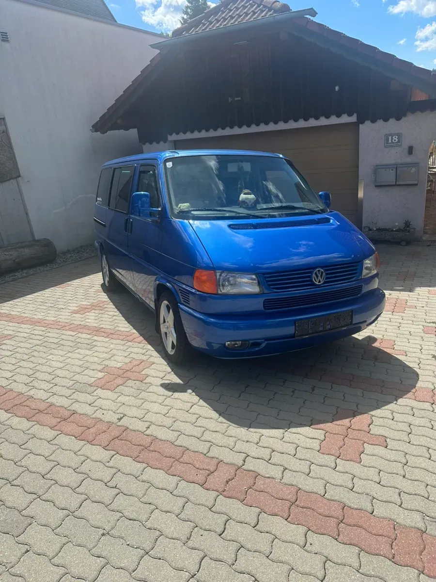 Volkswagen Multivan 2000 photo 3