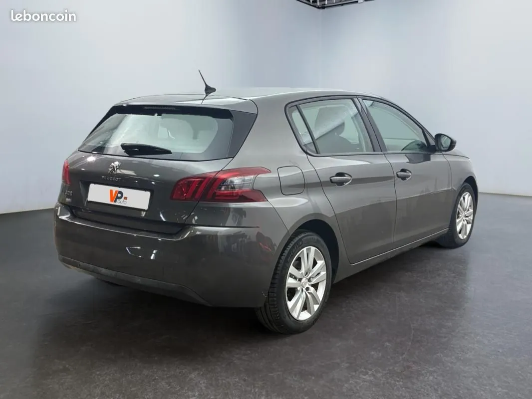 Peugeot 308 2018 photo 2