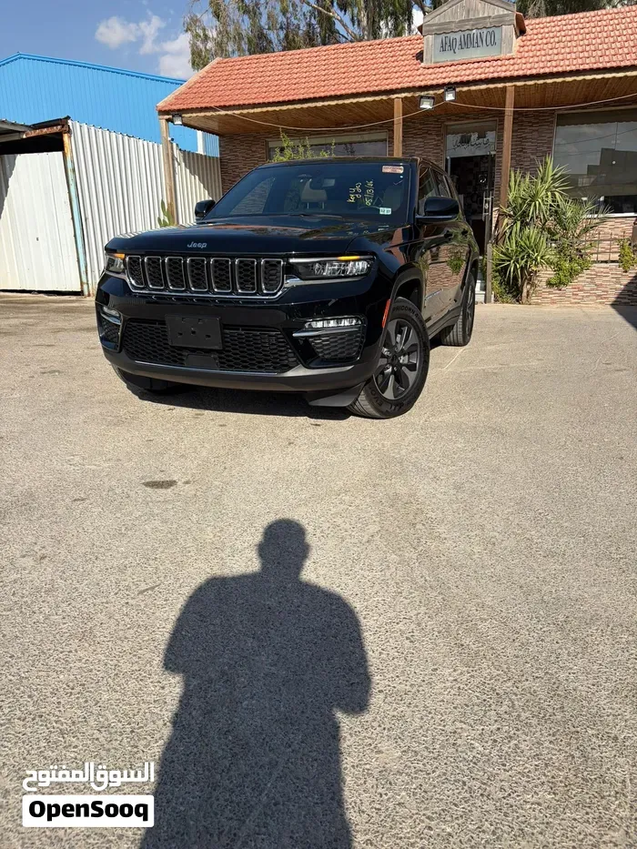 Jeep Grand Cherokee 2022 photo 2