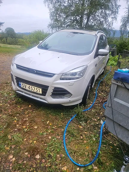 Ford Kuga 2013 photo 2