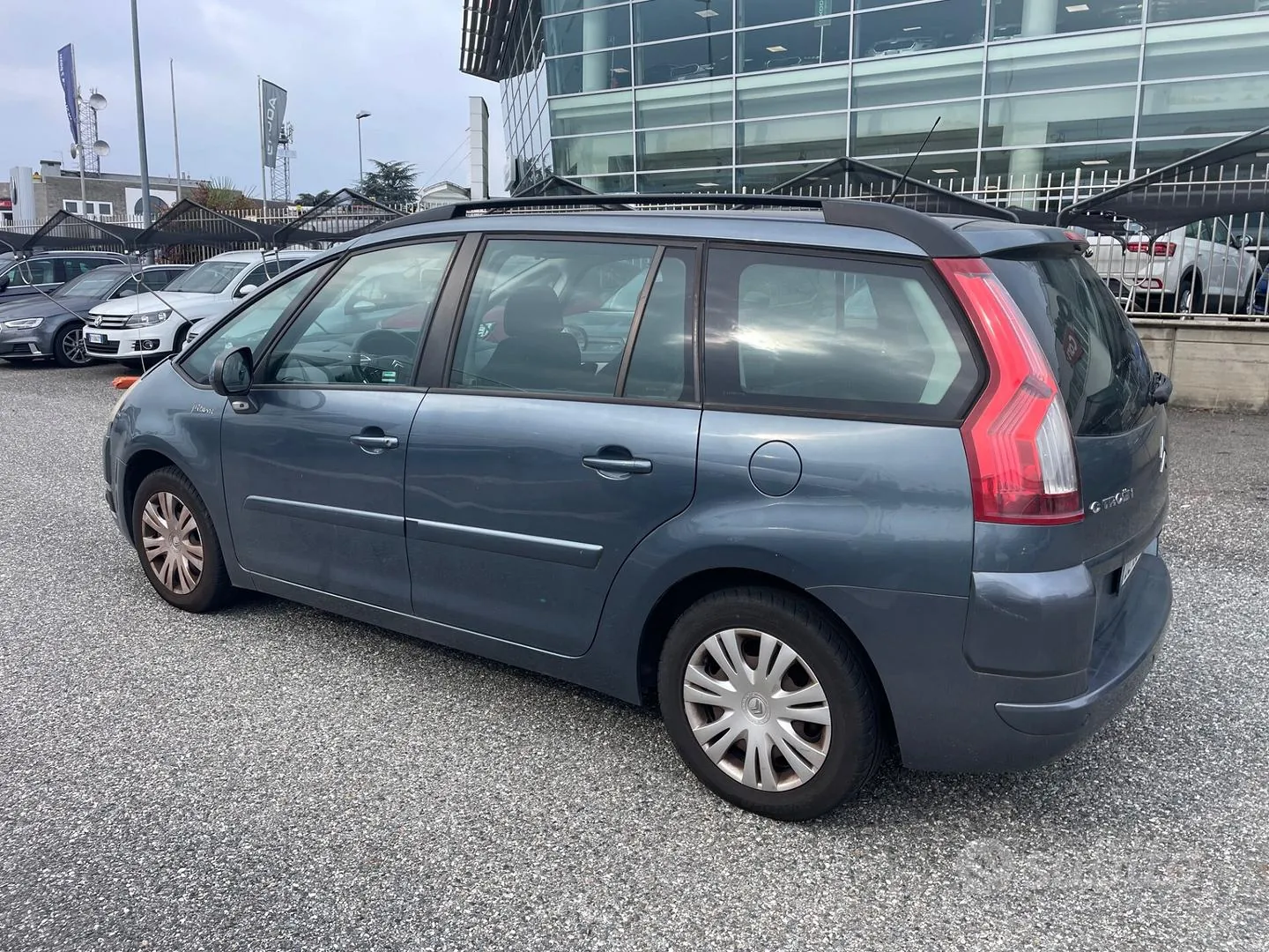 Citroen C4 Picasso 2009 photo 3