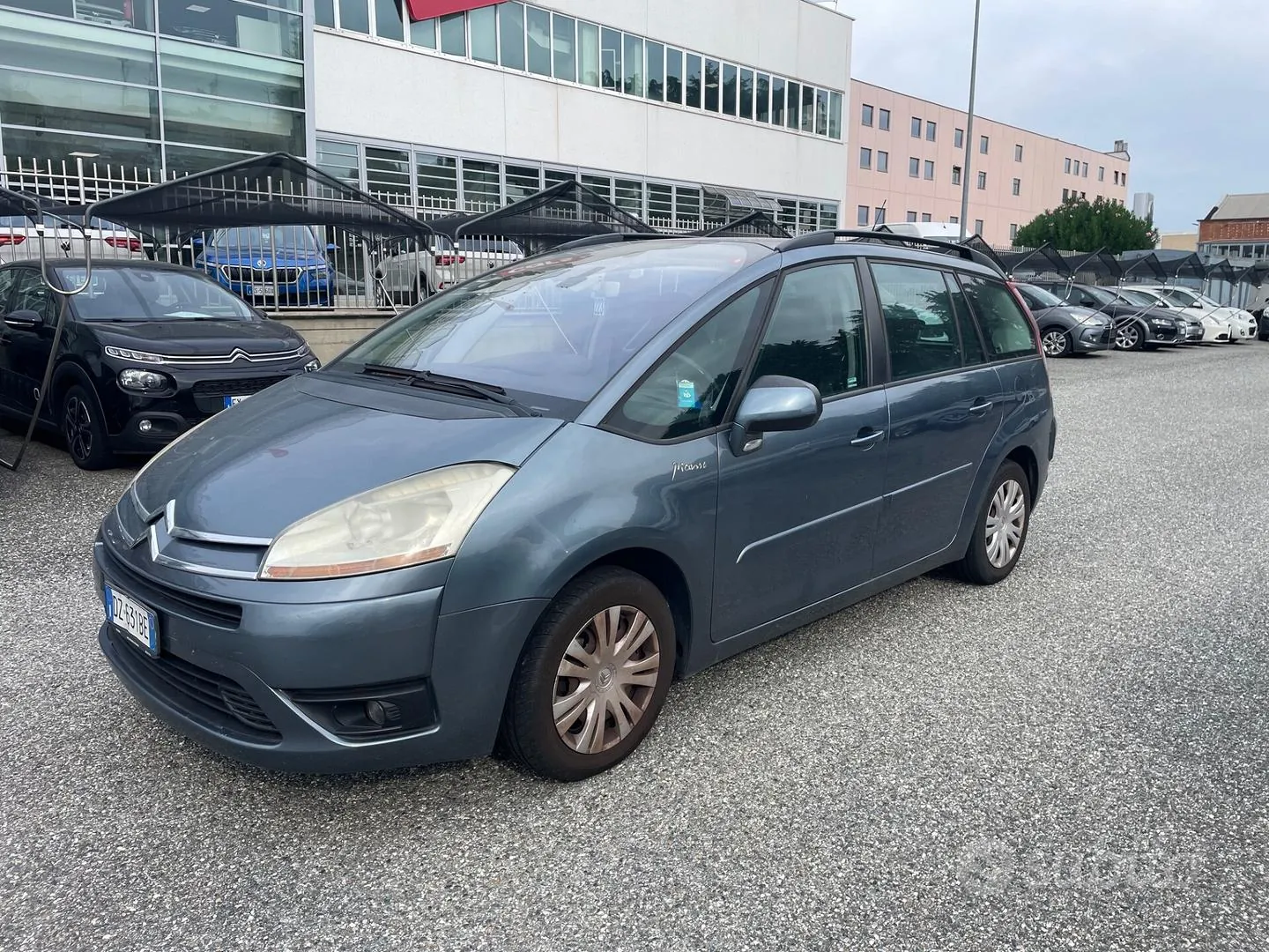 Citroen C4 Picasso 2009 photo 2