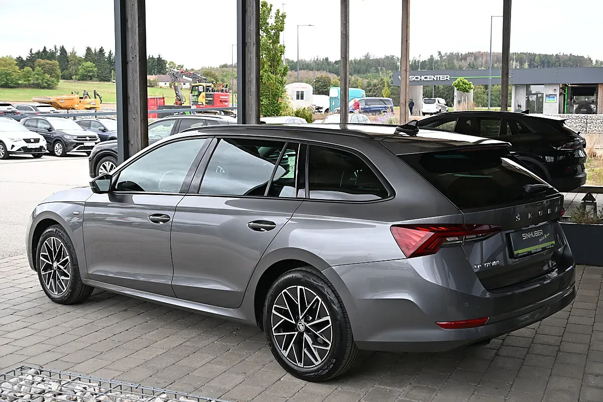 Skoda Octavia 2022 photo 3