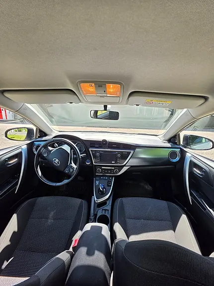 Toyota Auris 2013 photo 3