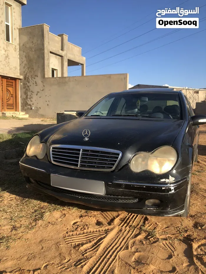 Mercedes-Benz C-Class 2004 photo 4