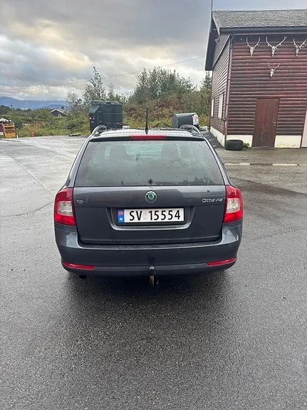 Skoda Octavia 2011 photo 5