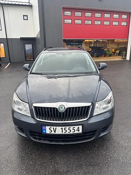 Skoda Octavia 2011 photo 3