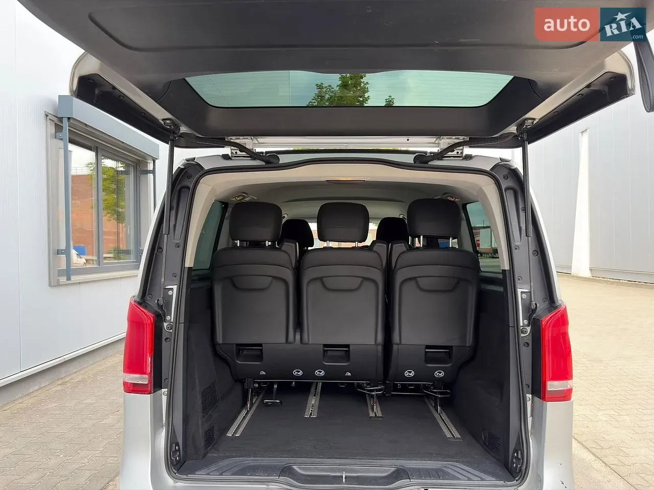 Mercedes-Benz V-Class 2019 photo 5