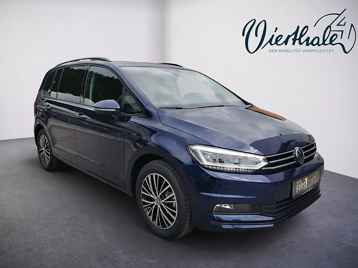 Volkswagen Touran 2026 photo 2