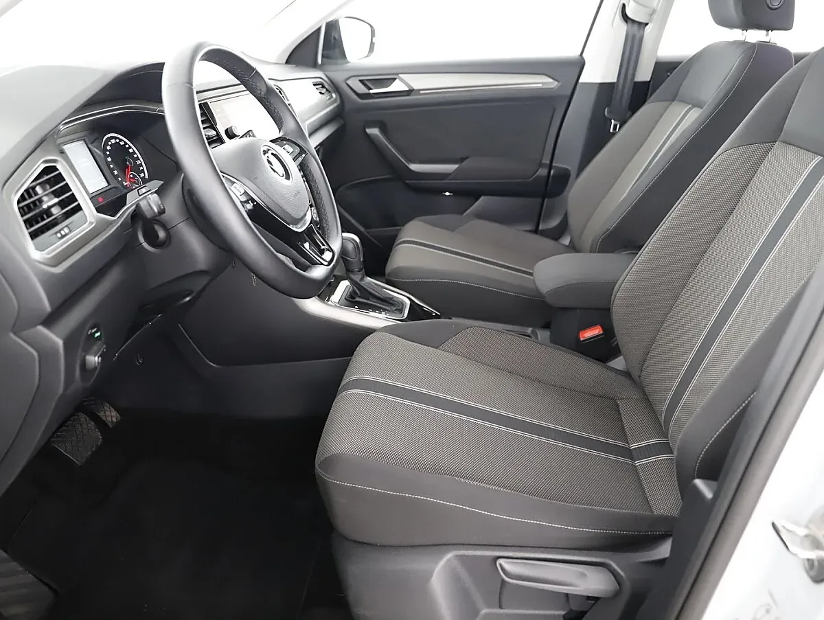 Volkswagen T-Roc 2021 photo 3