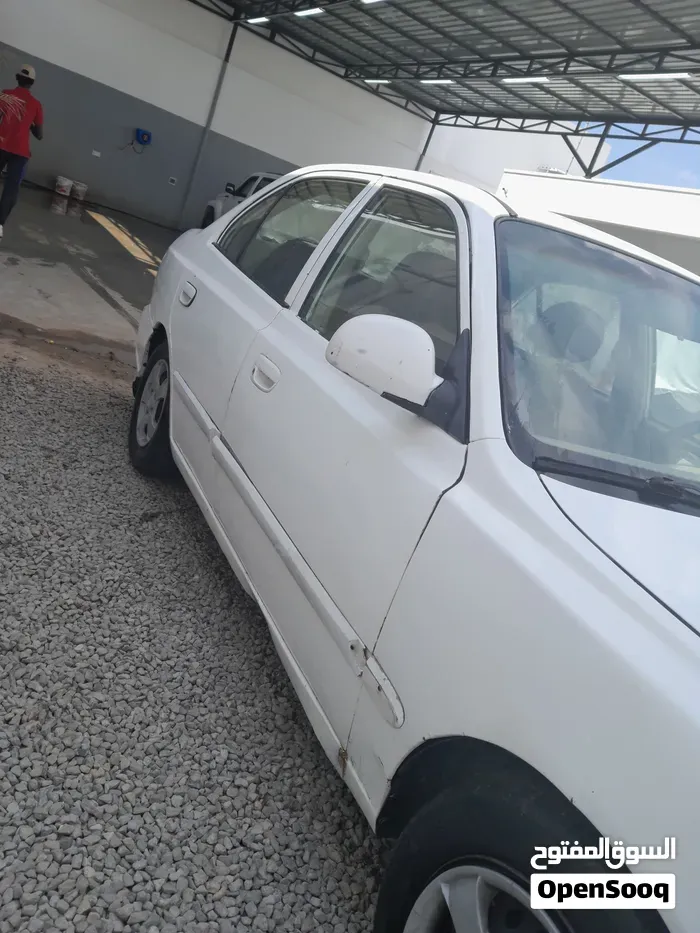 Hyundai Verna 2010 photo 3
