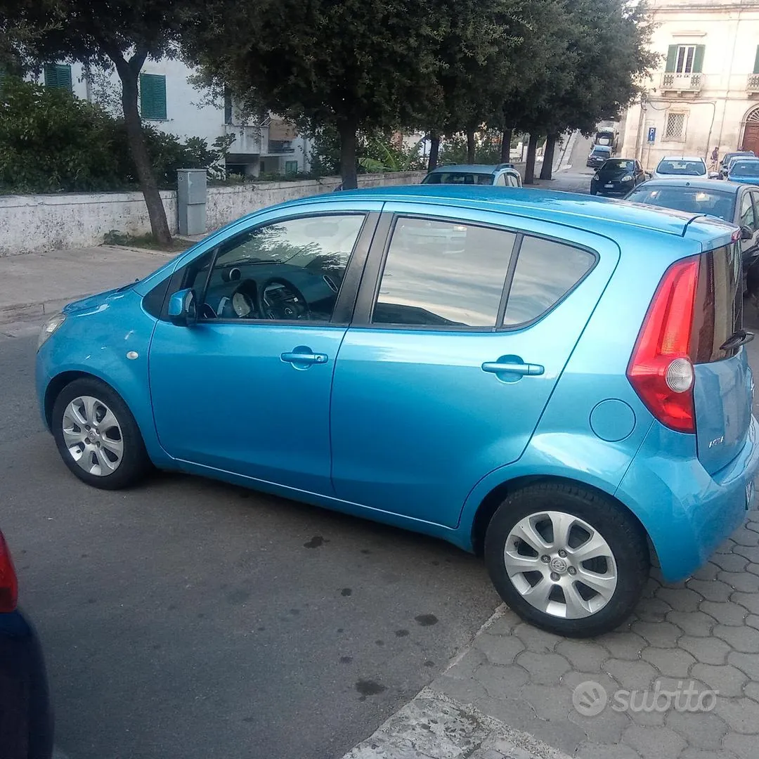 Opel Agila 2010 photo 2