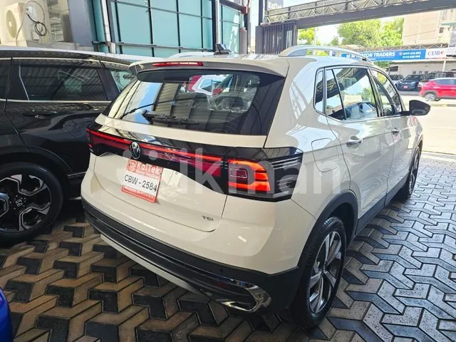 Volkswagen Tiguan 2025 photo 5