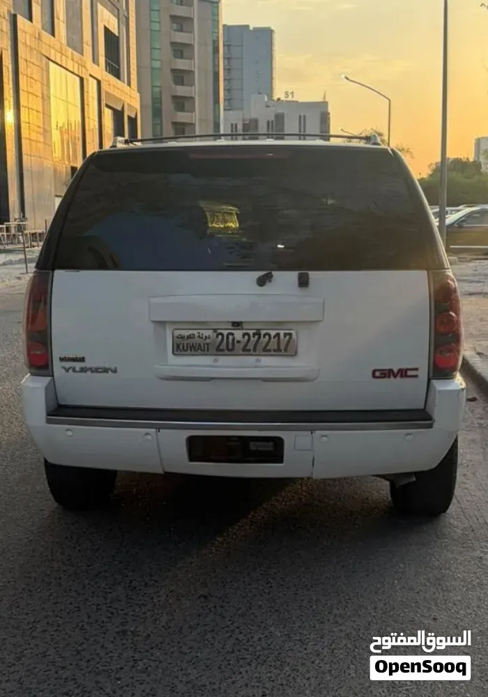 GMC Yukon 2009 photo 3
