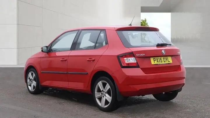Skoda Fabia 2015 photo 3