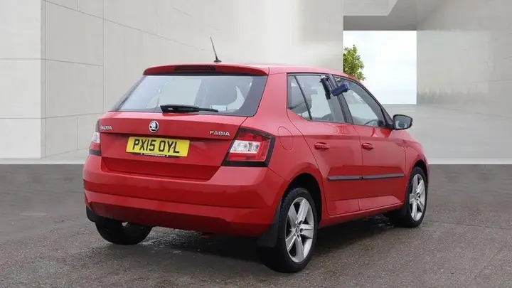Skoda Fabia 2015 photo 4