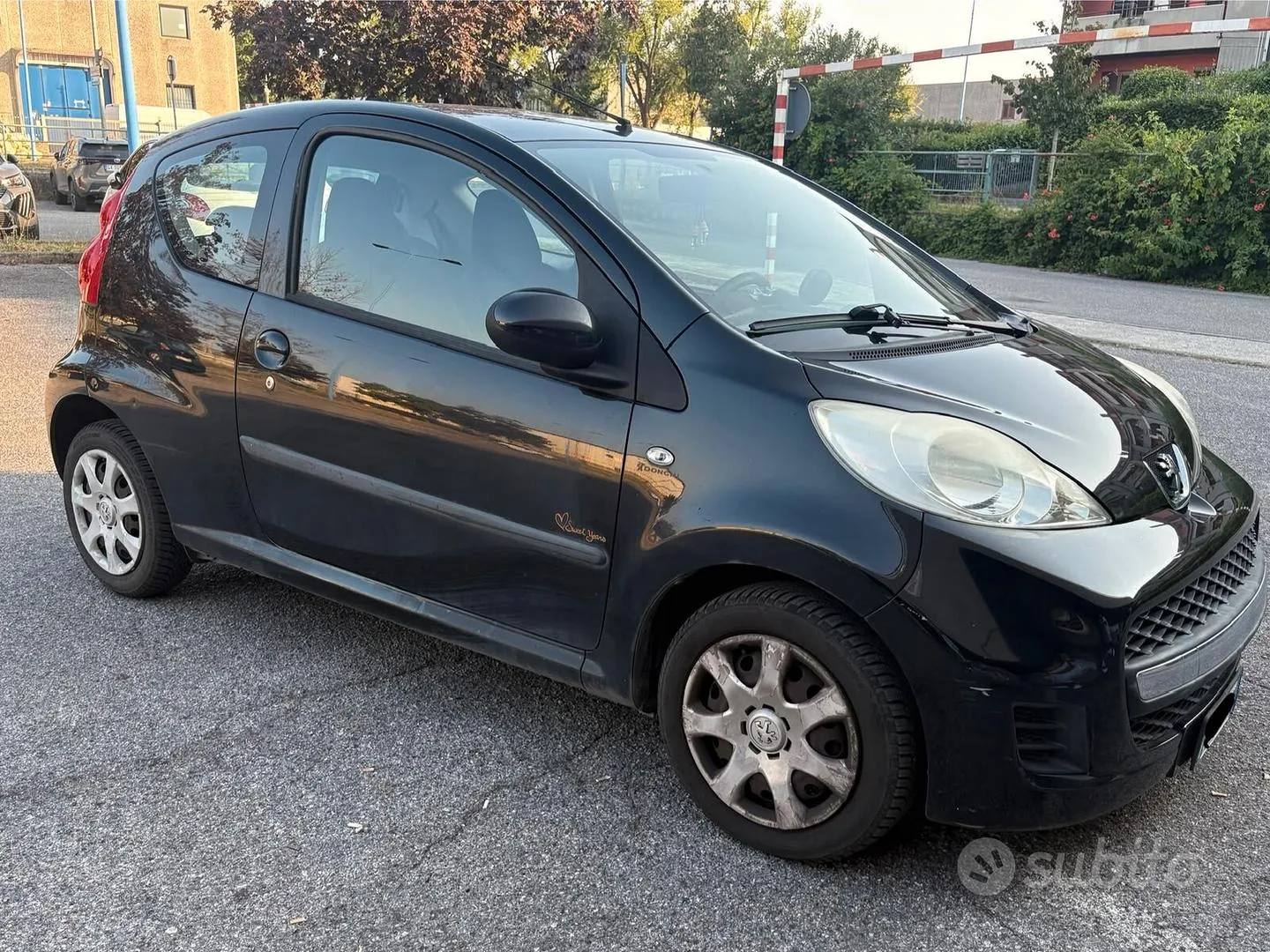 Peugeot 107 2010 photo 2