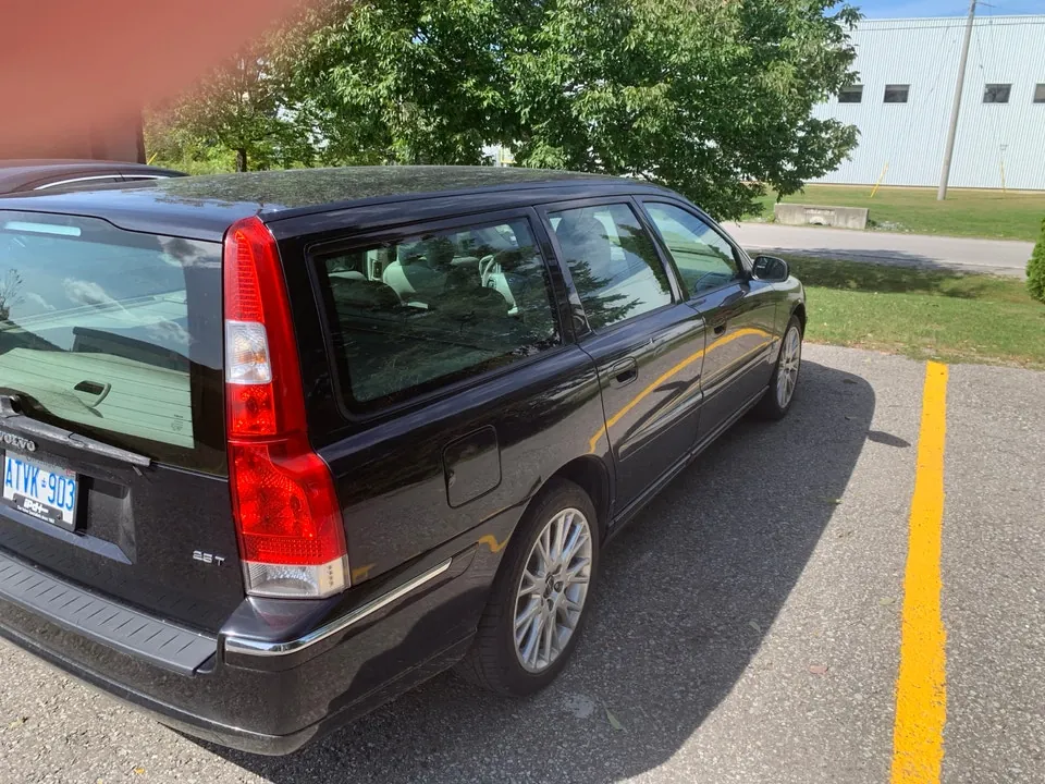 Volvo V70 2006 photo 2