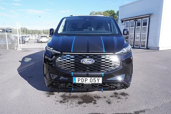 Ford Transit Custom 2026 photo 2