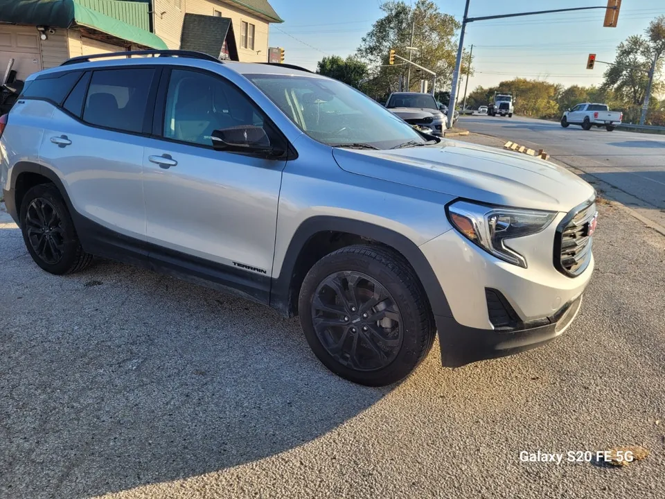 GMC Terrain 2021 photo 3