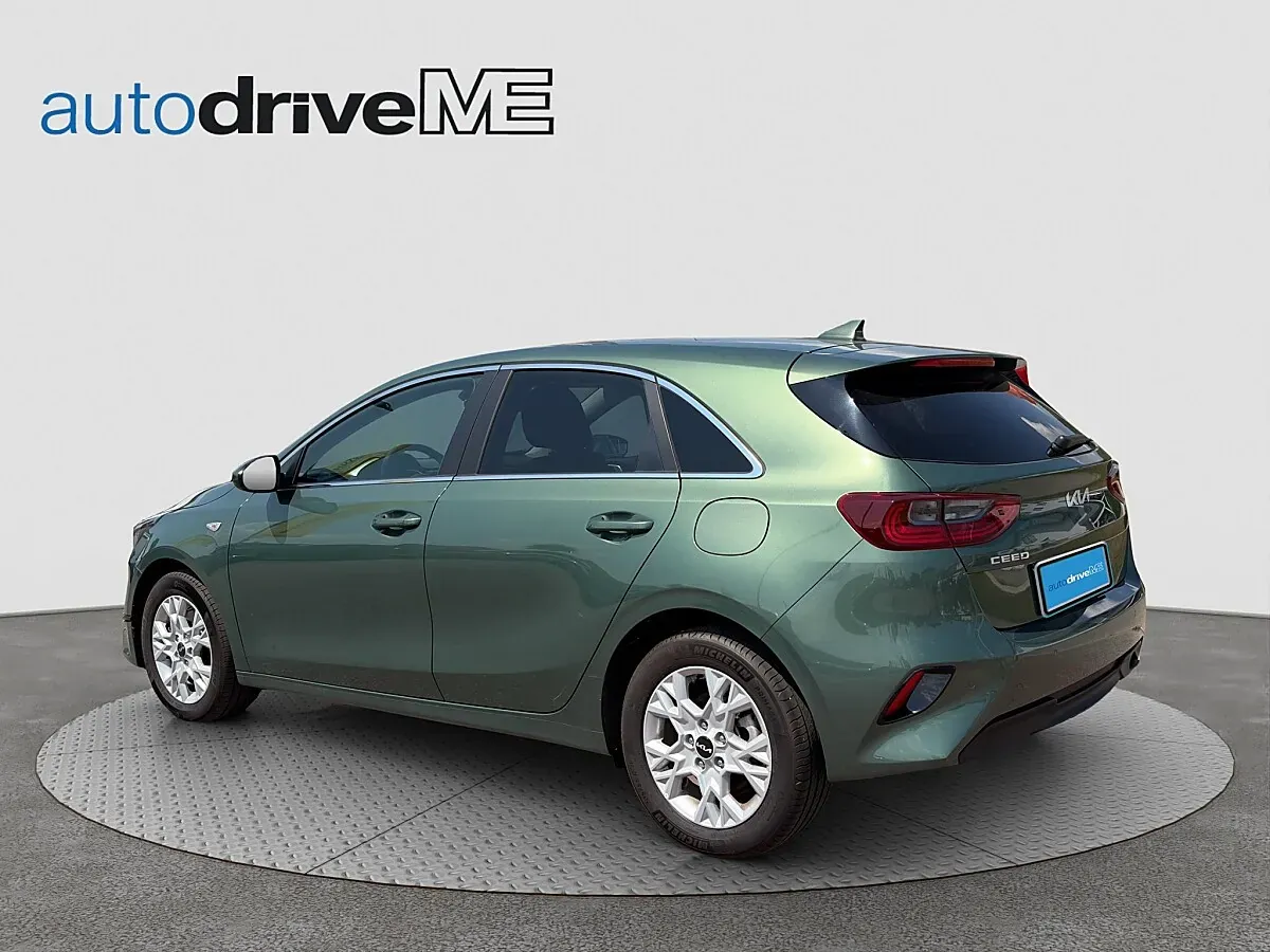 Kia Ceed 2025 photo 3