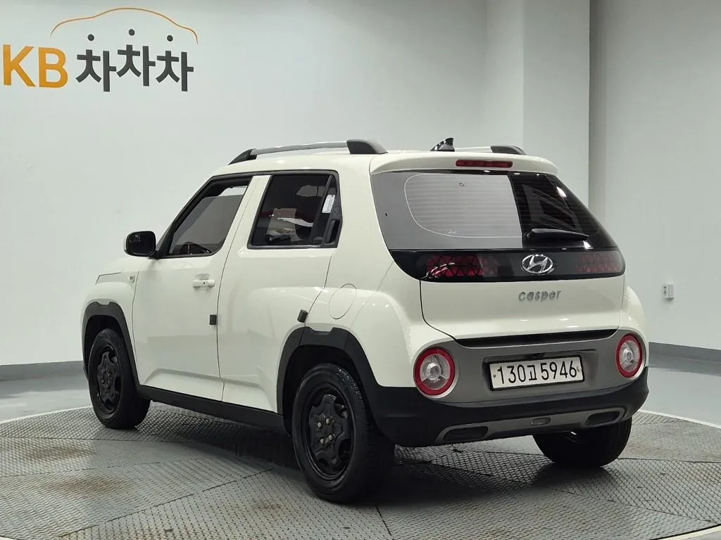 Hyundai Casper 2023 photo 2