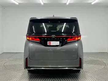 Toyota Vellfire 2026 photo 5