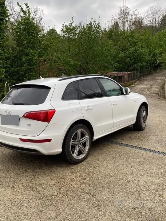 Audi Q5 2012 photo 3