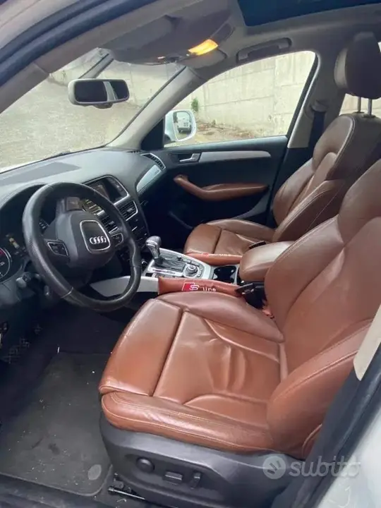 Audi Q5 2012 photo 2
